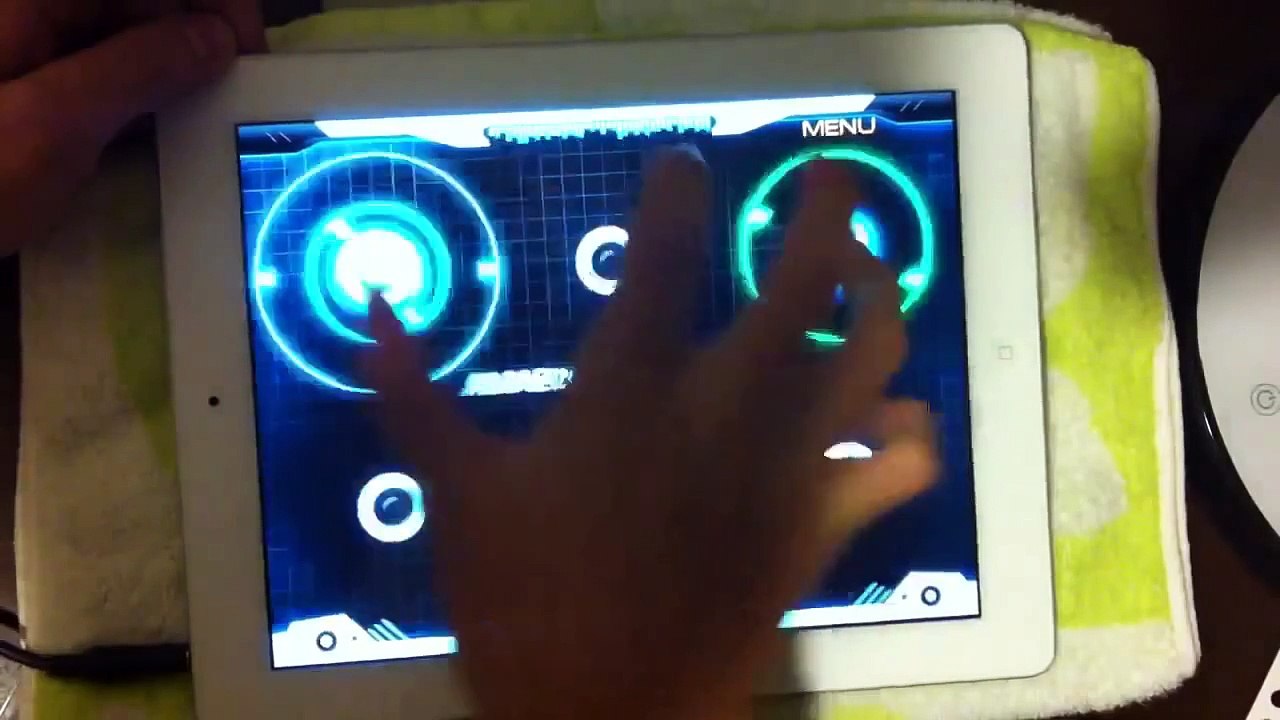 片手で音ゲー 「Rhythm Control 2」One hand play.