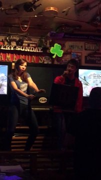 Daniel Radcliffe singing Eminem song during karaoke - Harry potter VS Slim Shady