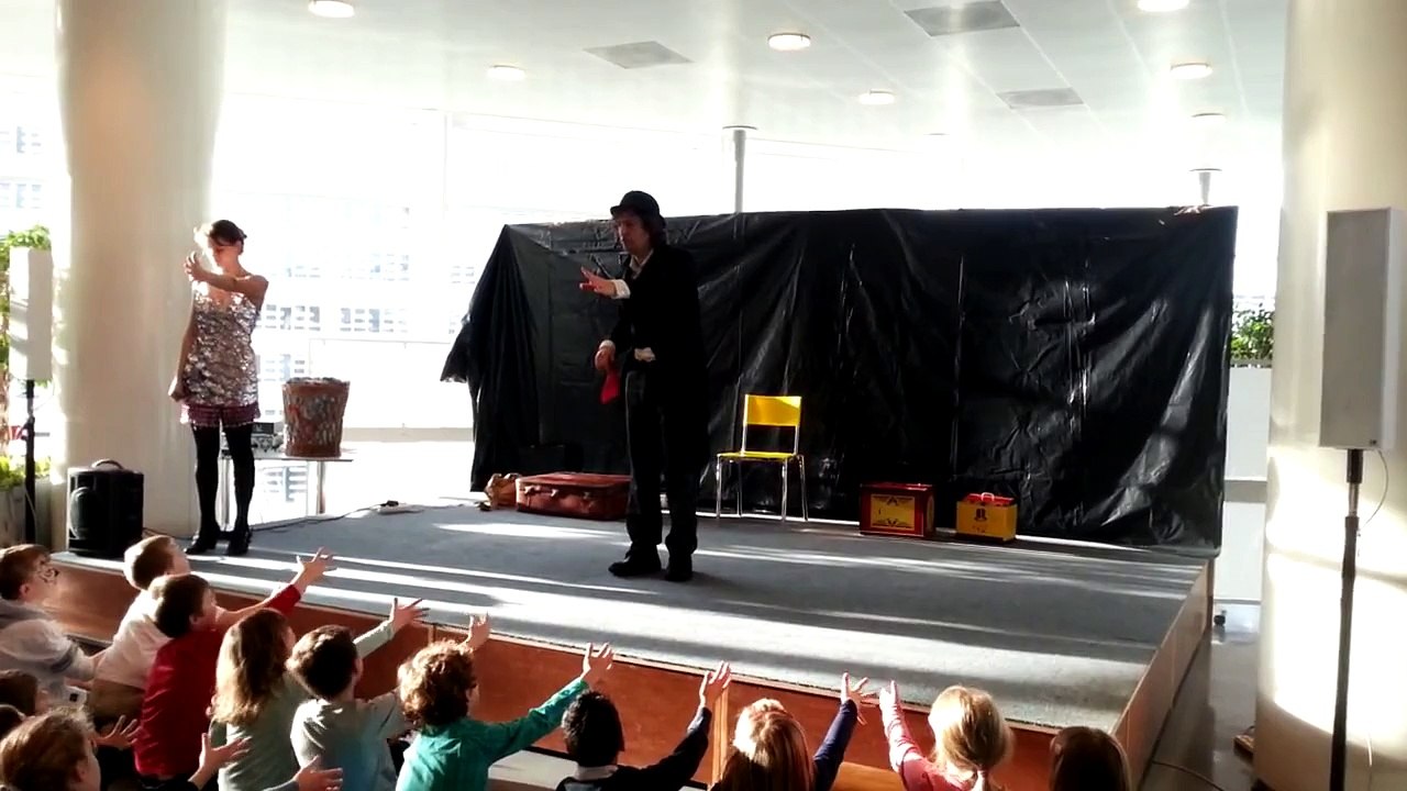 Spectacle de magie pour enfants (professionnel - en français) par francois-dupont.be