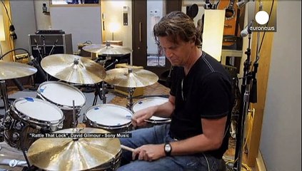 "Rattle That Lock" ispirata a David Gilmour dal jingle delle stazioni francesi