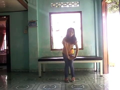 REMEMBER (APINK) Dance cover by Ni from Vietnam