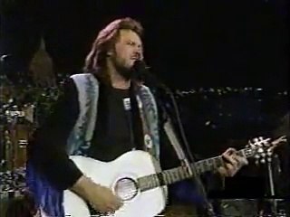 Travis Tritt - Help Me Hold On (live)