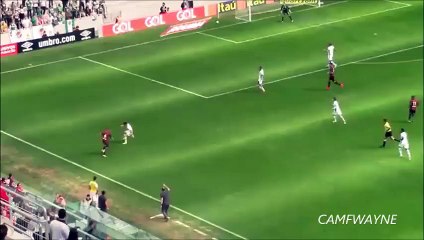 هدف محقق مهدر مرتين في ثواني