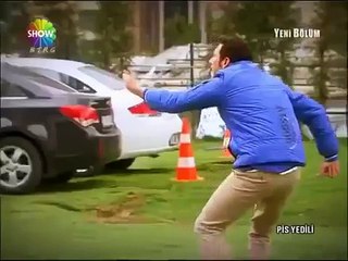 Pis Yedili - Orço Araba Park Etme Sahnesi