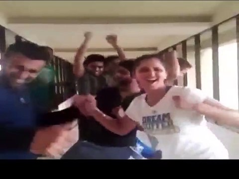 Shoaib Malik and Sania Mirza celebrate Pakistan cricket win