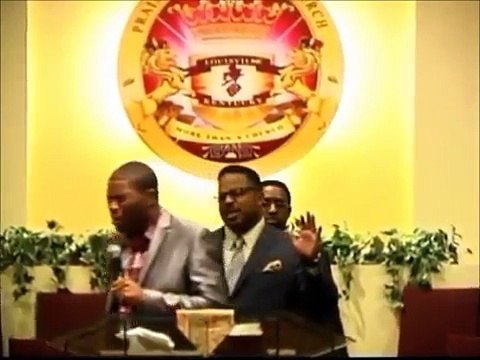 Prophet Brian Carn give a PRECISE WORD of Prophecy to Bishop William L. Harris IV