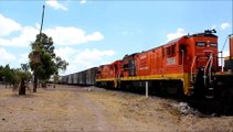 Ferrocarril Coahuila-DURANGO 7835 un box entre Gondolas