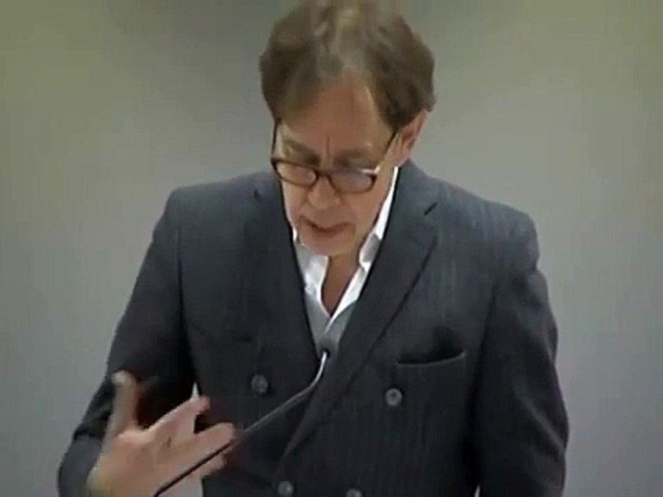 Die kleine Form: Prof. Dr. Jens Loenhoff (Kommunikationswissenschaft)