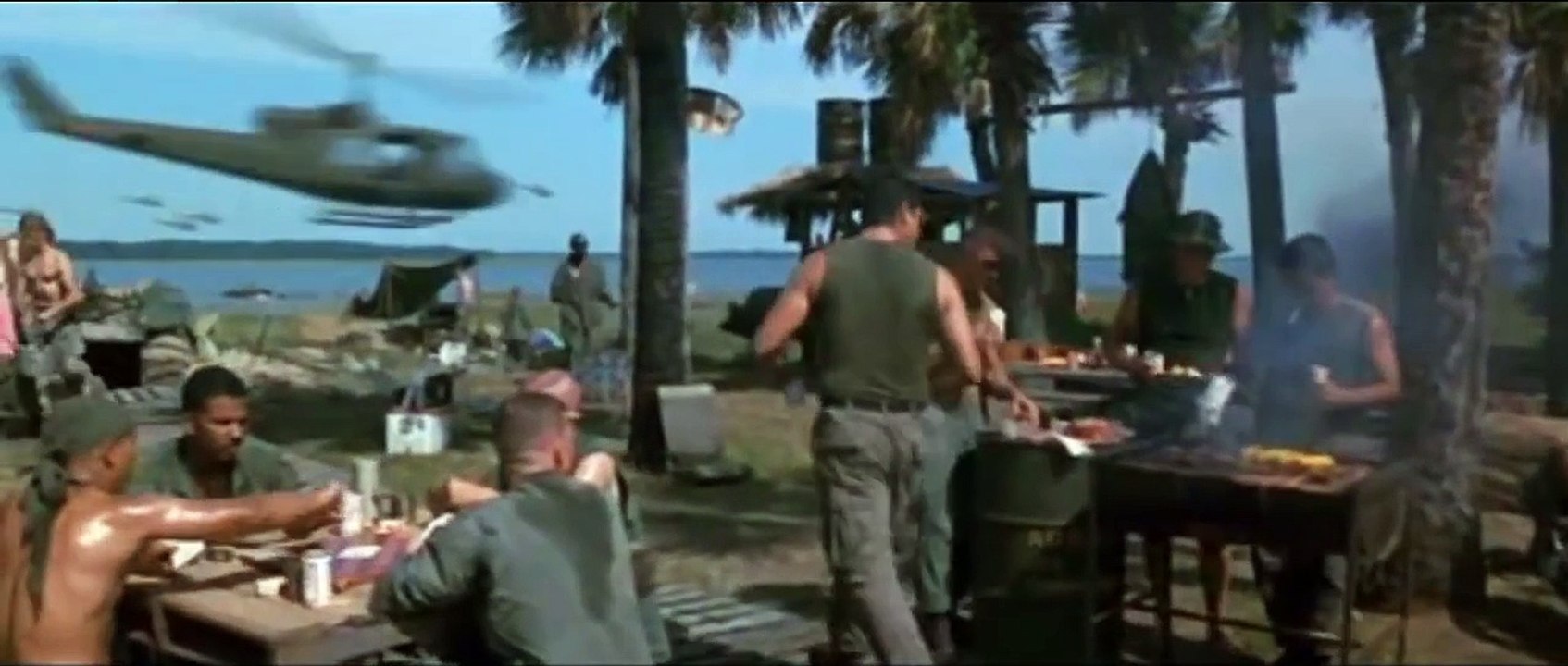 Forrest Gump Fortunate Son Vietnam Intro [HD]