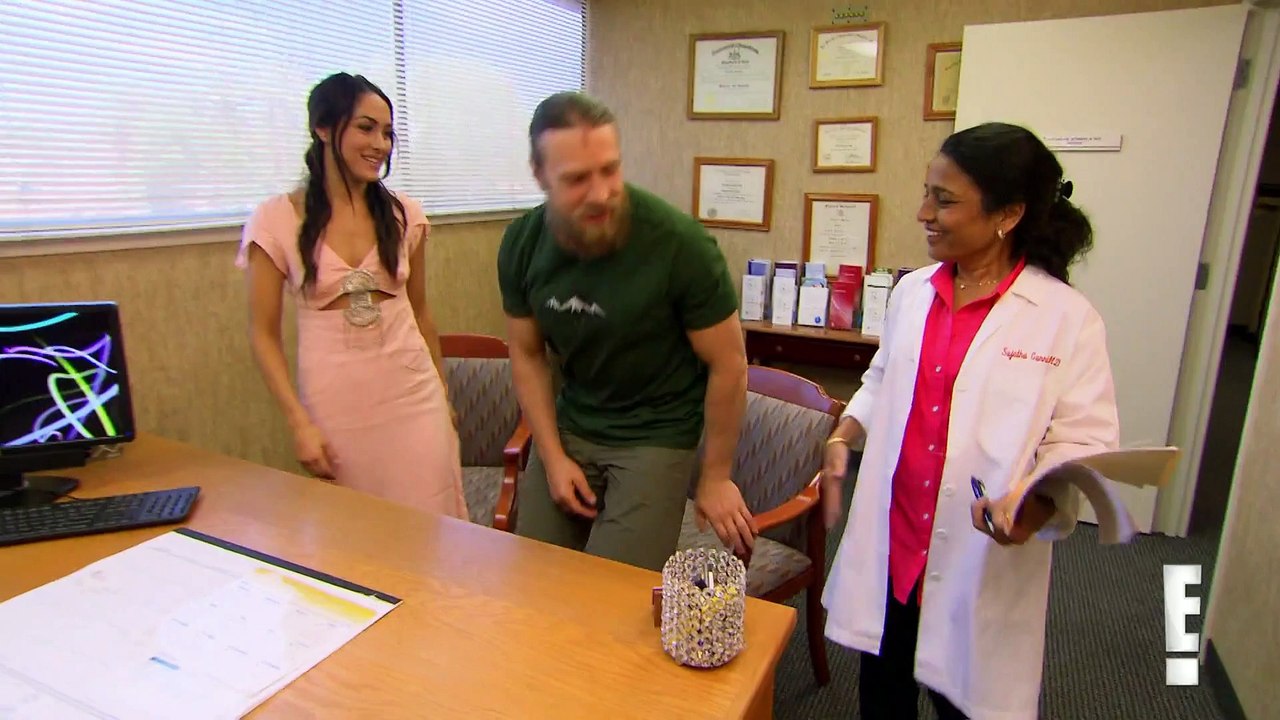 Brie Bella and Daniel Bryan visit a fertility clinic- Total Divas Preview Clip- July 21, 2015