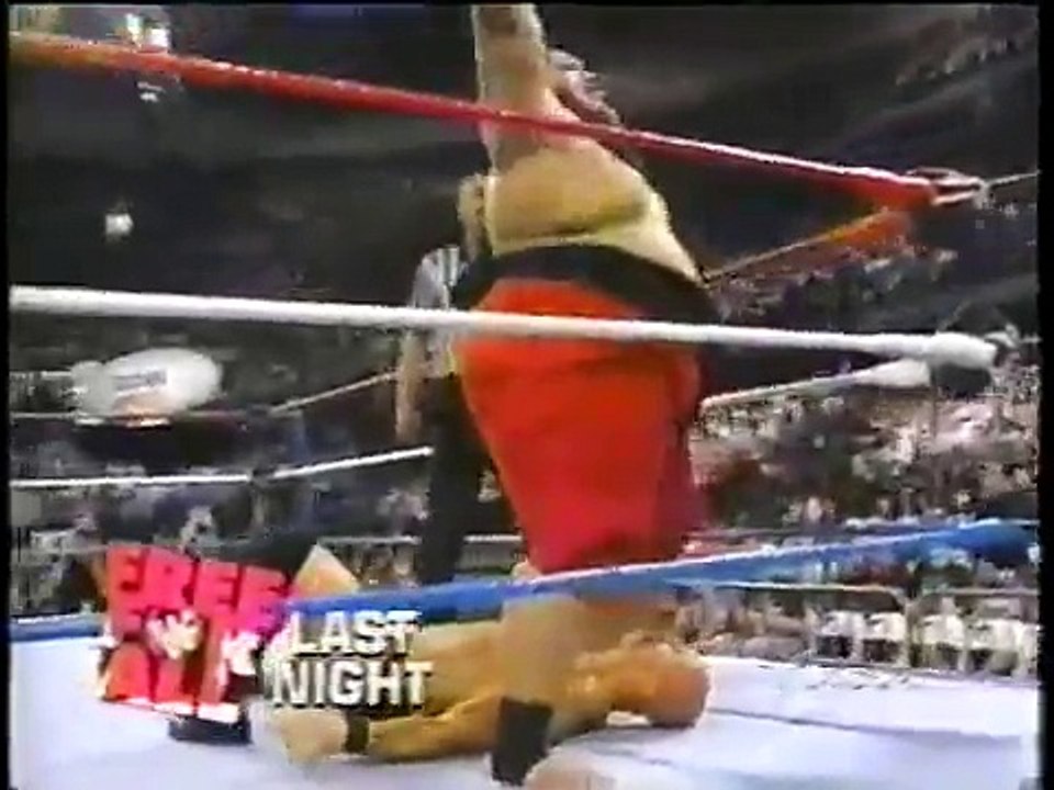 Yokozuna vs Shawn Michaels on Raw