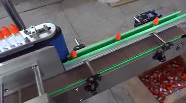 Dây chuyền chiết rót đóng nắp chai thuốc nước nhỏ mắt, máy chiết rót đóng nắp chai dầu gió