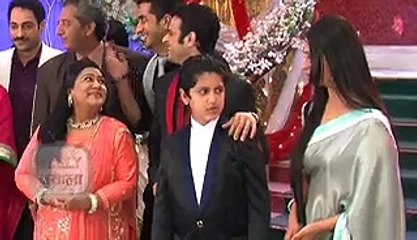 Yeh Hai Mohabbatein 20th July 2015 Ishita To Announce Her Pregnancy Soon   By Daily Fun