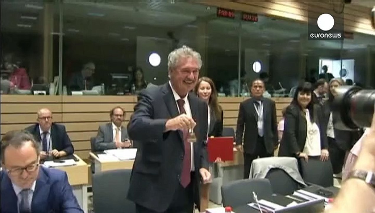 EU ministers postpone decision on migrant allocation
