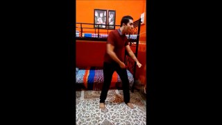 Mehroz Baig dance on Gallan Goodiyaan