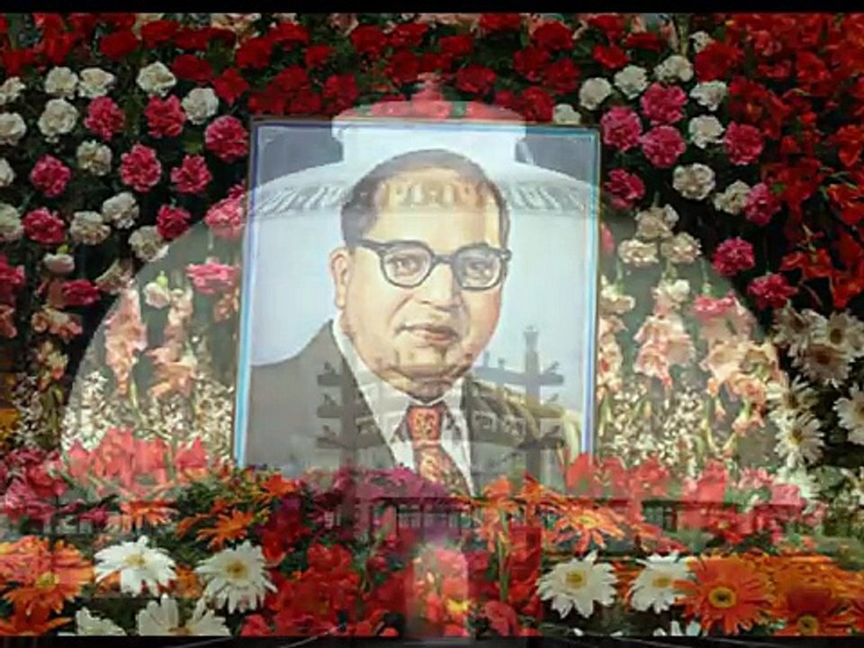 Dr Babasaheb Ambedkar Abhiwadan Video with Suesh Bhat Poem  by Prahaar - Mahesh Mhatre.avi