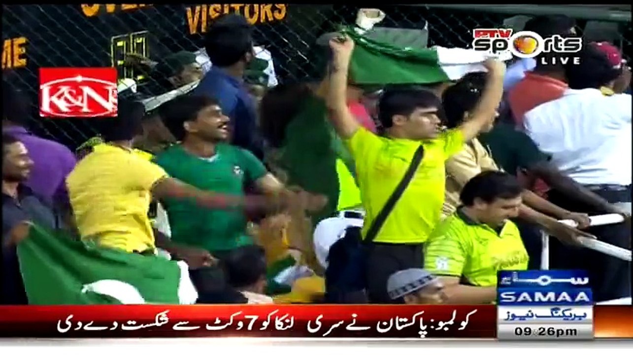 The Winning Shot of Shoaib Malik as Pakistan Beats their own home
