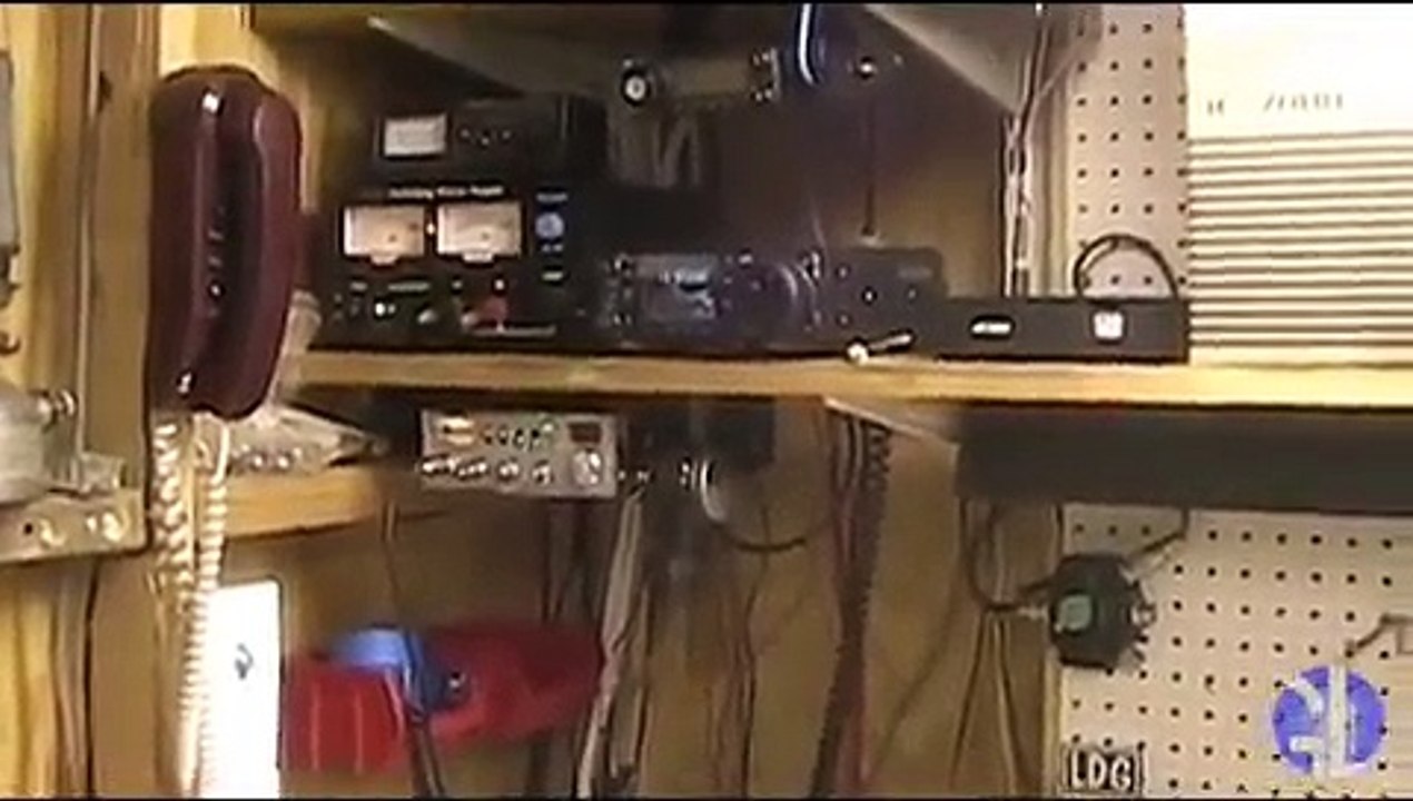 Icom IC-7000 With Antenna