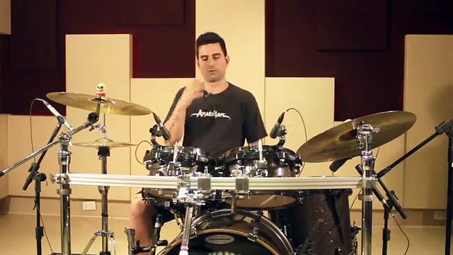 Como Tocar bateria tocando Sua Primeira Música Com Bruno Graveto