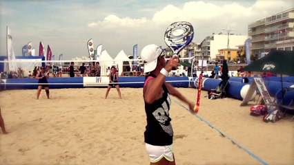 Le beach tennis - les coups : le service