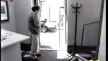 Brokendoorhandle1_1[6]