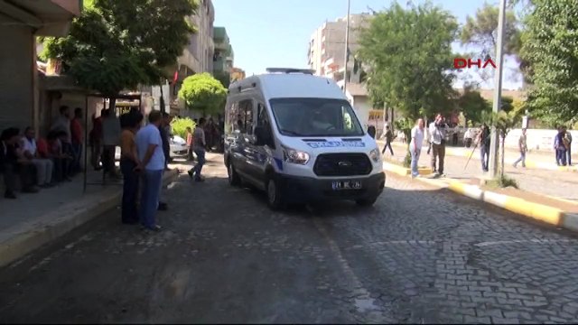 Suruç'taki patlamanın izleri görüntülere yansıdı