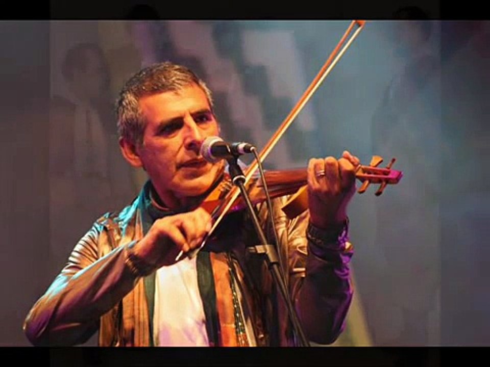 Los Tucu Tucu -  Peteco Carabajal  -  Perfume De Carnaval