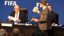 FIFA - Blatter ouvre la voie à sa succession