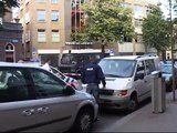 De arrestatie in Den Haag van de hoofdverdachten op 17 augustus 2011, gefilmd door het OM