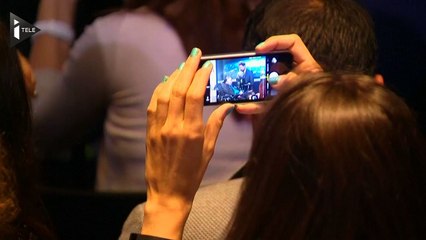 Stephen Hawking à la recherche d'une forme de vie extraterrestre