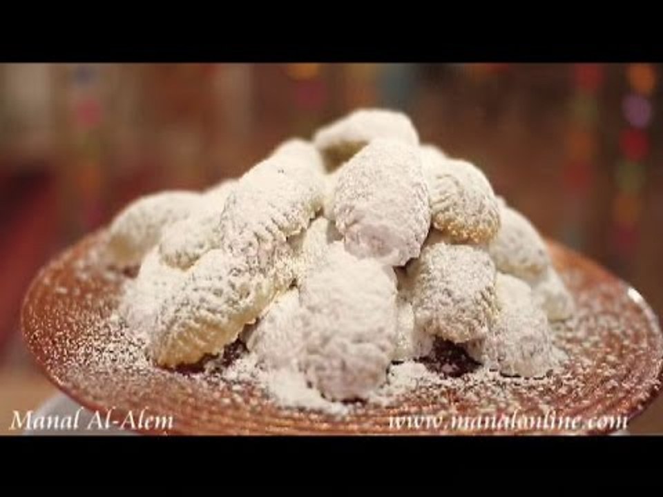 معمول بالفستق الحلبي - مطبخ منال العالم