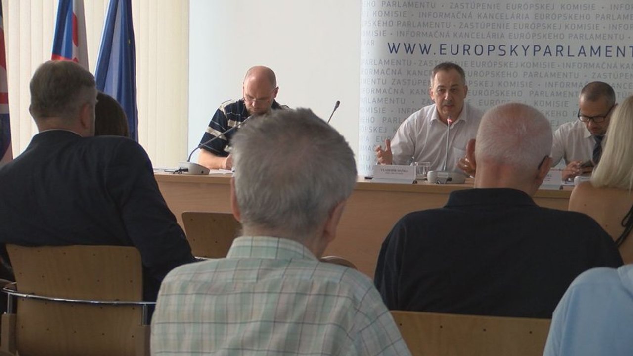 V. MAŇKA: Grékom sa môžu zjemniť podmienky, nie odpustiť dlh