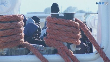 SLOVENSKO PRIJME 500 MIGRANTOV 9.7.2013