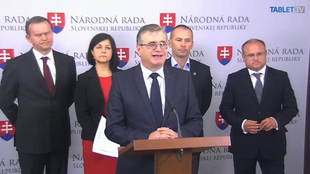 ZÁZNAM: Opozícia o podaní na Ústavný súd v prípade minimálneho dôchodku