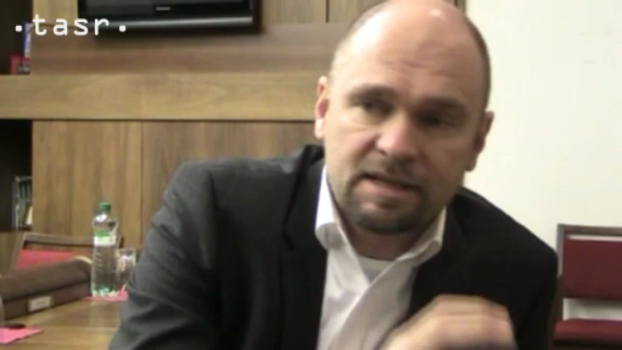 SULÍK: Žiadna politická sila nepresadzuje manželstvá pre homosexuálov