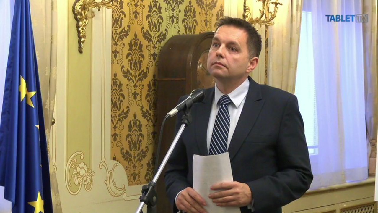 ZÁZNAM: Fico a Kažimír o výsledkoch hospodárenia krajiny