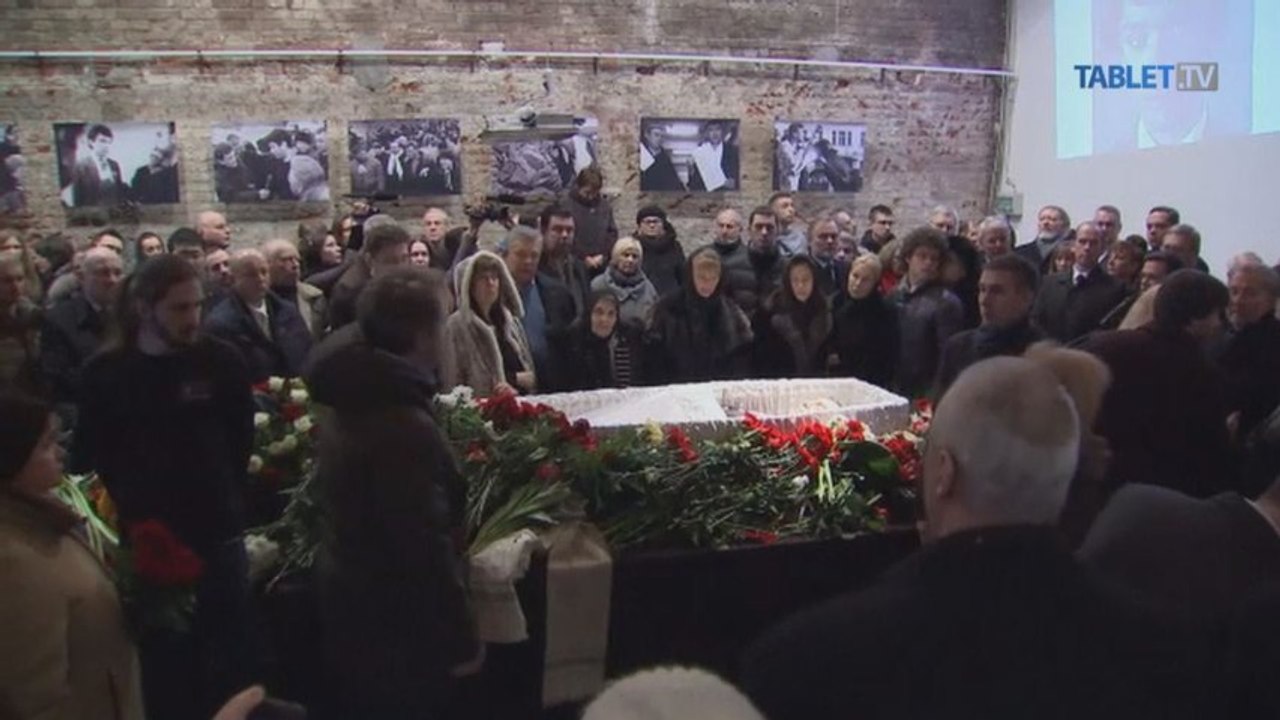 Moskva sa lúči s Borisom Nemcovom, prezident Putin na pohreb neprišiel