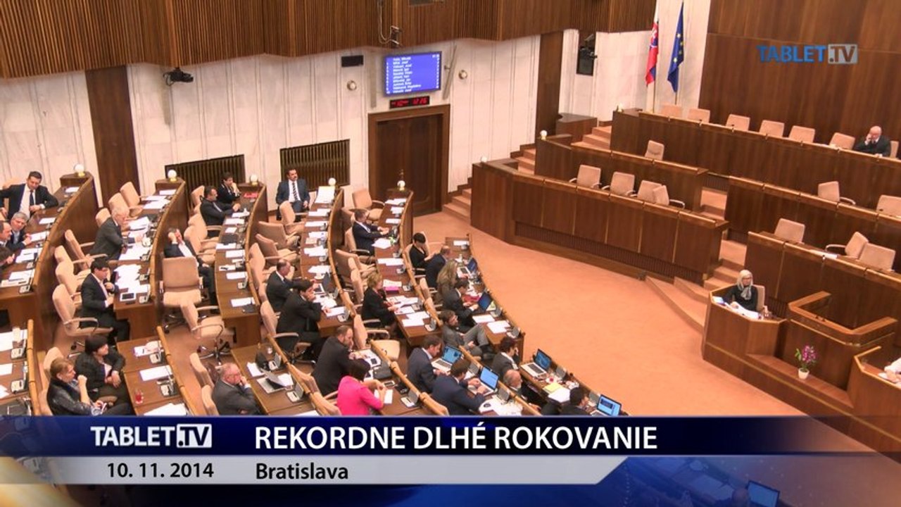 R. Fico ostáva premiérom, poslanci Smeru-SD ho po 49 hodinách podržali