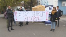PROTESTUJUCI: VLAKY NIE SU ZADARMO 10.11.2014