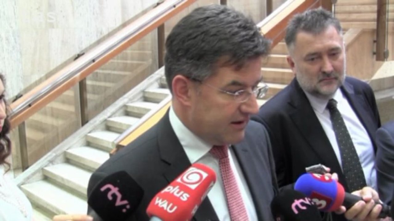 Slovenský minister Lajčák odovzdá na Ukrajine humanitárnu pomoc