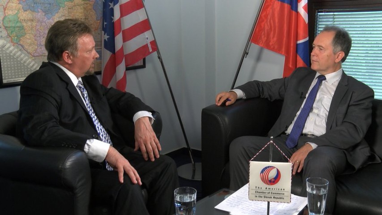 Má dvoch prezidentov – Obamu a Kisku