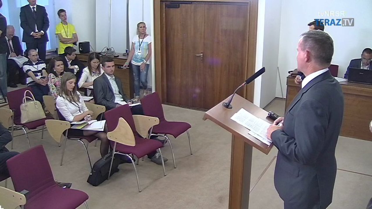 ZÁZNAM: KDH navrhuje voľné nedele
