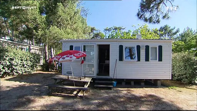 Ils économisent pour passer leurs vacances au camping des Flots Bleus