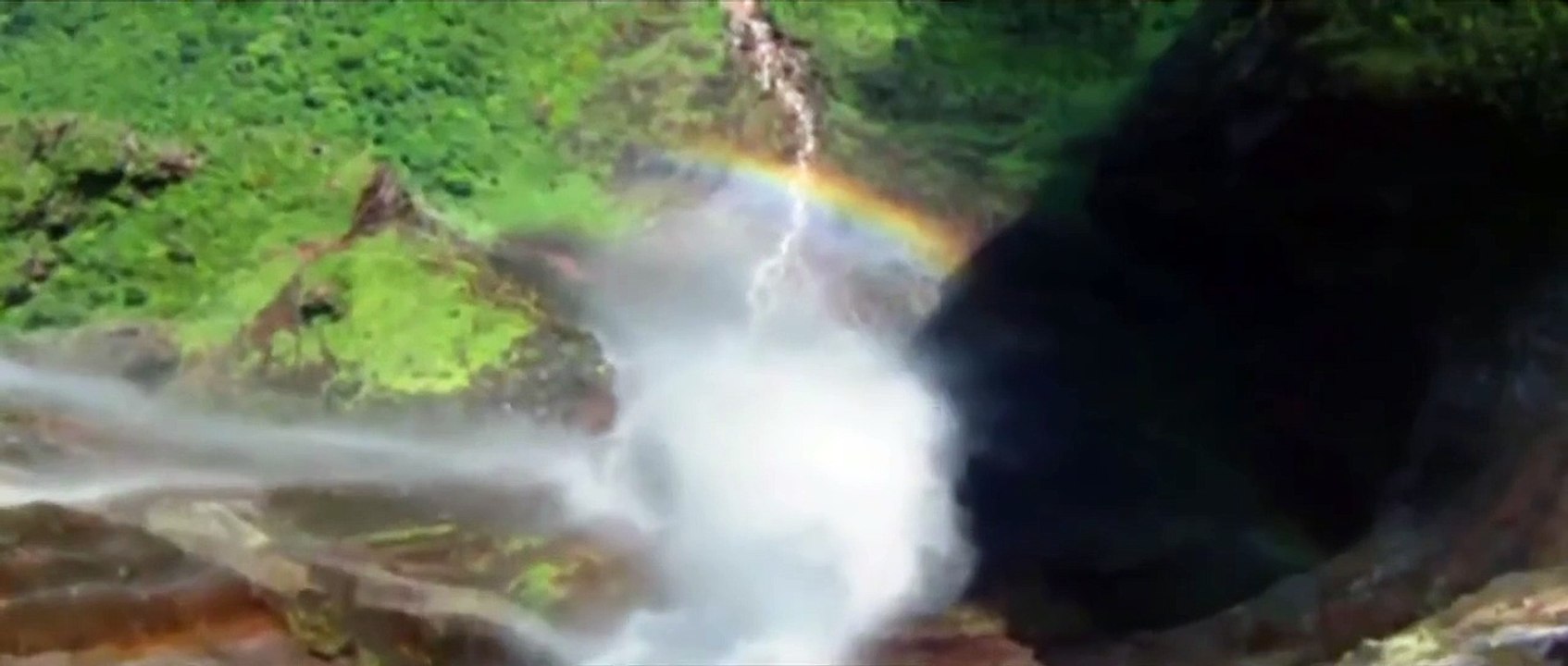 قرأن كريم بصوت الشيخ خالد الجليل مع مناظر طبيعية روعة