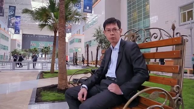 Парадный вход. Назарбаев Университет