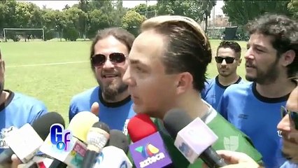 Cristian Castro considera participar en una película para adultos