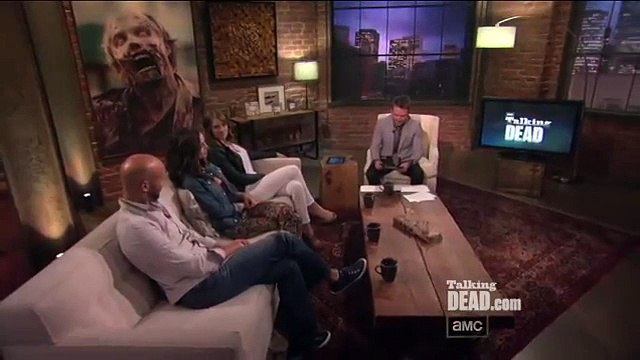 Talking Dead BONUS! - LAUREN COHAN & ELIZA DUSHKU on AMC - SPOILERS