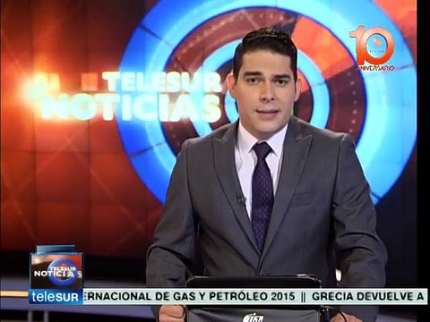 Turcos salen a las calles para acusar al gobierno de atentado en Suruç