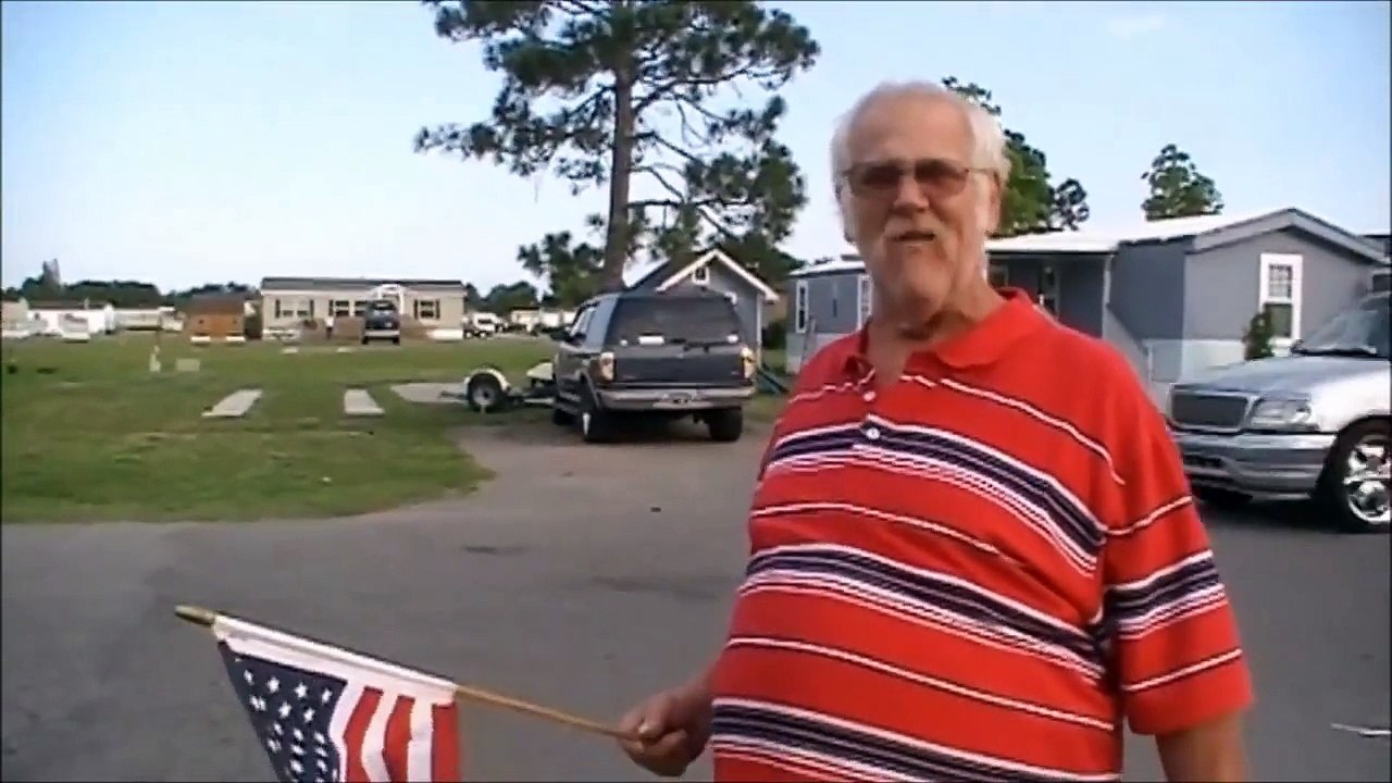 Angry Grandpa Finds Out About the Death of Bin Laden With Patriotic Music
