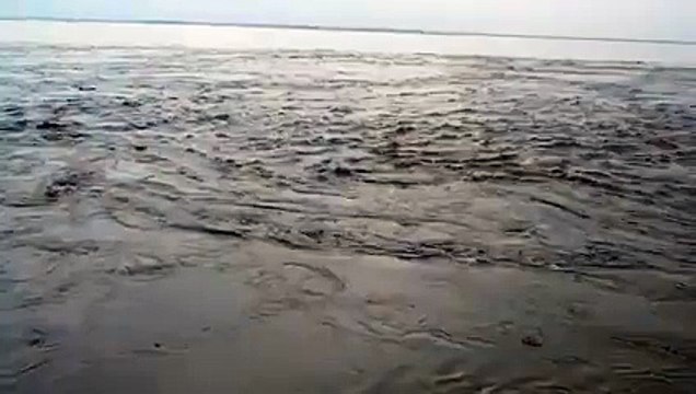 Flood in Sindh River At Taunsa Barrage Alarming Situation